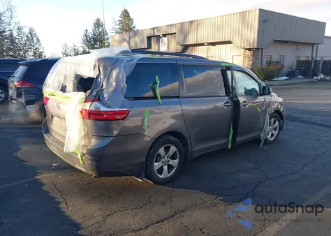 2015 Toyota Sienna Le 8 Passenger из США, поврежденный, VIN 5TDKK3DC1FS539676
